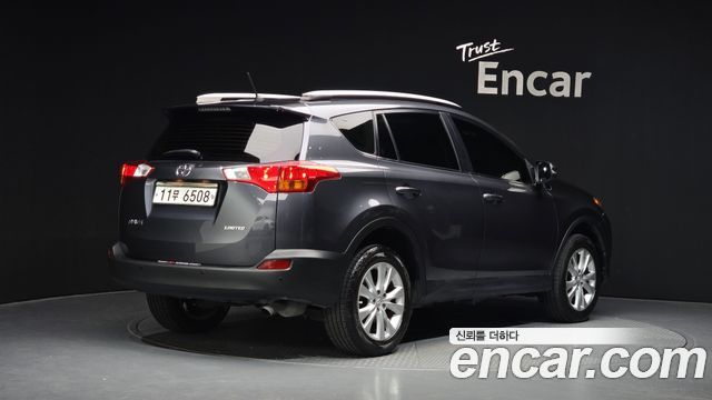 Toyota RAV4 2.5 2WD 4th — пробег 59 747 км