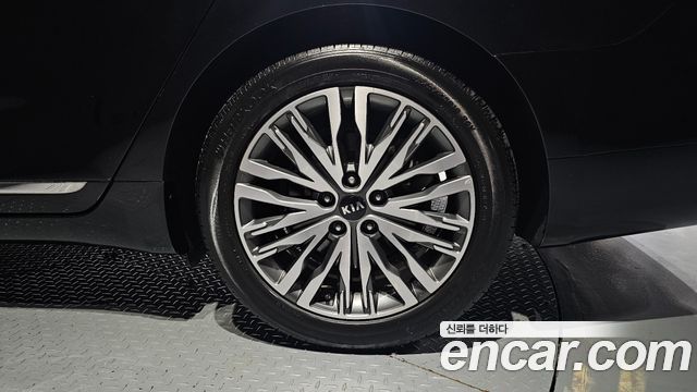 Kia K7 из Кореи Encar