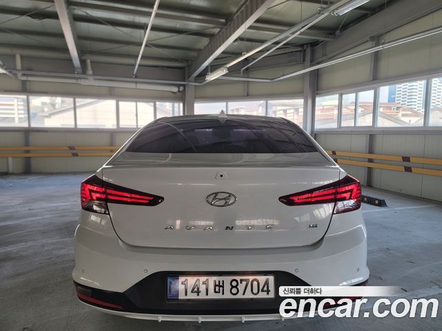 Hyundai AVANTE из Кореи Encar
