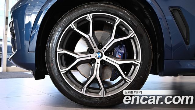 BMW X5 xDrive 40i M Sport — пробег 87 239 км — фото 5 из 5