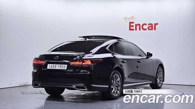 Lexus LS из Кореи Encar