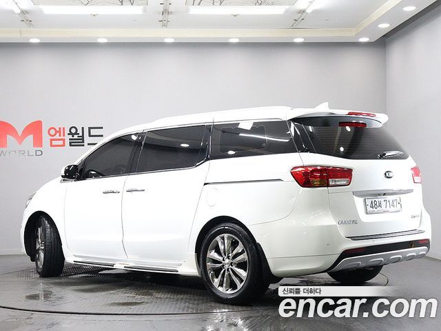 Kia Carnival из Кореи Encar
