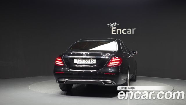 Mercedes-Benz E-Class из Кореи Encar