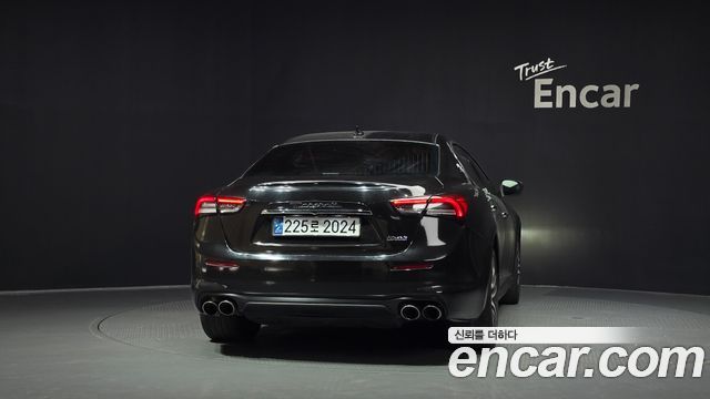 Maserati Ghibli 3.0 Diesel 3rd — пробег 129 958 км — фото 4 из 5