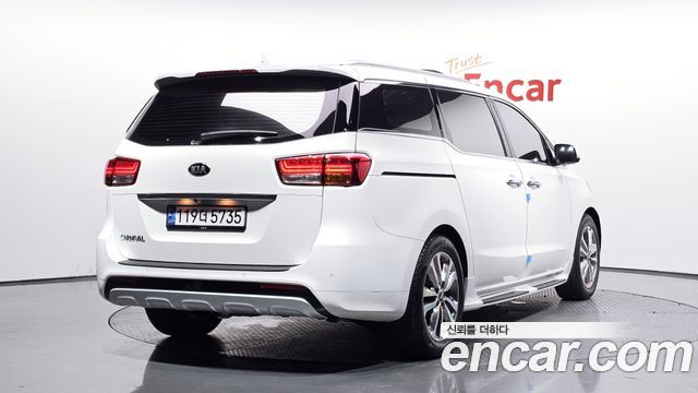Kia Carnival из Кореи Encar