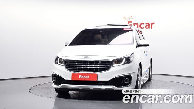 Kia Carnival из Кореи Encar