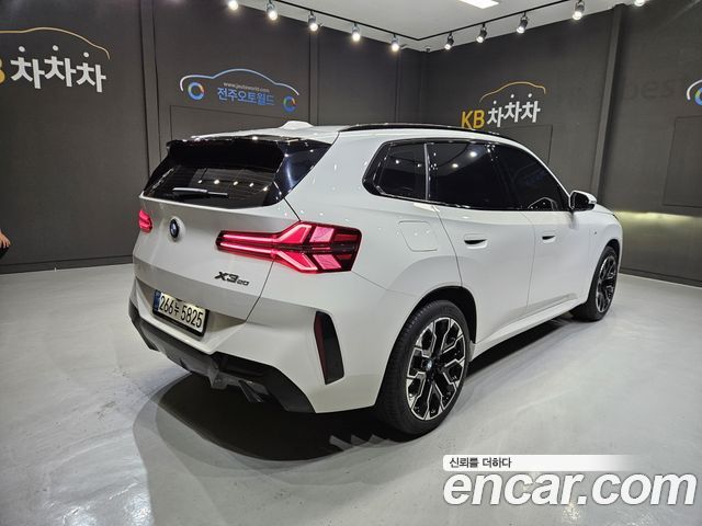 BMW X3 xDrive 20 M Sport Pro — пробег 14 864 км — фото 2 из 5