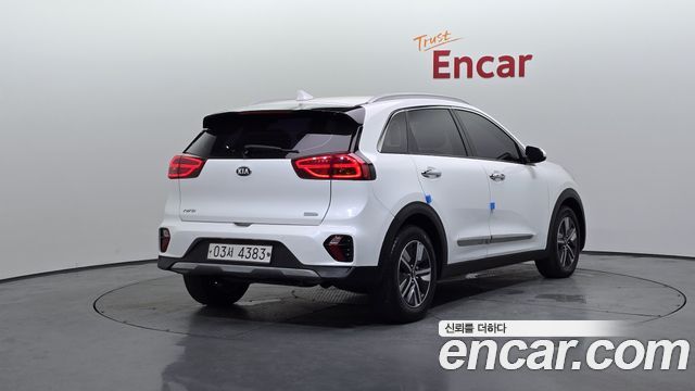 Kia Niro 1.6 HEV Prestige — пробег 162 307 км — фото 2 из 5