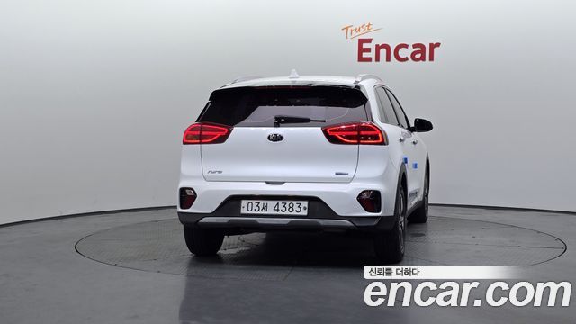 Kia Niro 1.6 HEV Prestige — пробег 162 307 км — фото 4 из 5