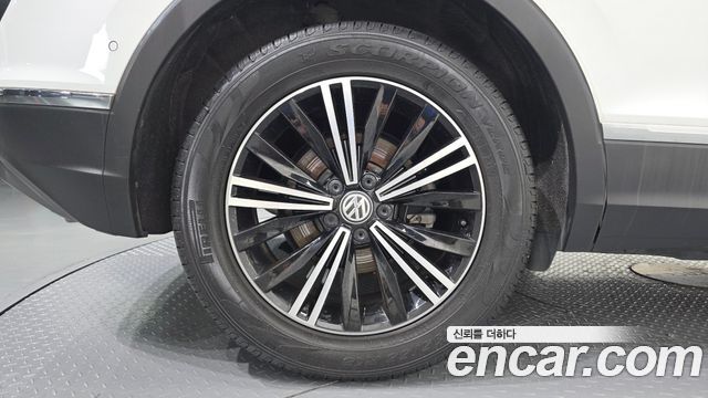 Volkswagen Tiguan из Кореи Encar
