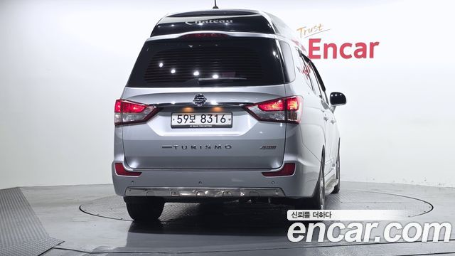 Ssangyong KORANDO 4WD Chateau 9-seater High-roof — пробег 144 568 км — фото 4 из 5
