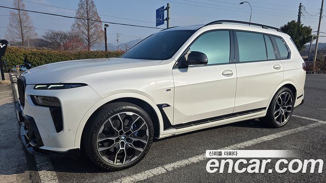 BMW X7 xDrive 40i M Sport 6STR — пробег 30 132 км — фото 2 из 5