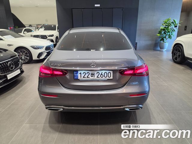 Mercedes-Benz E-Class из Кореи Encar