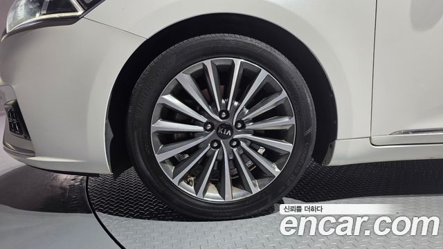 Kia K7 из Кореи Encar
