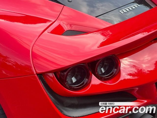 Ferrari F8 из Кореи Encar