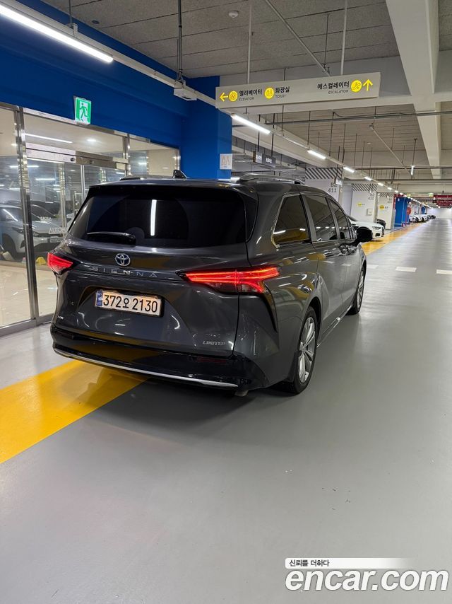 Toyota Sienna из Кореи Encar