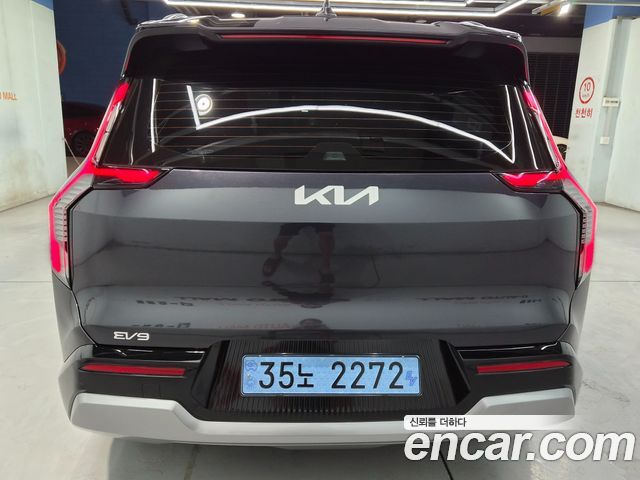 Kia EV9 Long Range 4WD Earth — пробег 40549 км