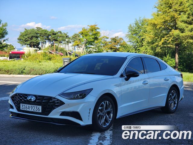 Hyundai Sonata 2.0 Premium Plus — пробег 111 012 км — фото 2 из 5