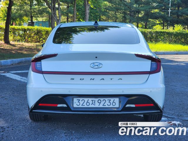 Hyundai Sonata 2.0 Premium Plus — пробег 111 012 км — фото 4 из 5