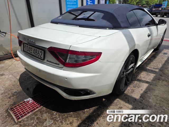 Maserati Gran Cabrio 4.7 Sport — пробег 59 000 км — фото 2 из 5