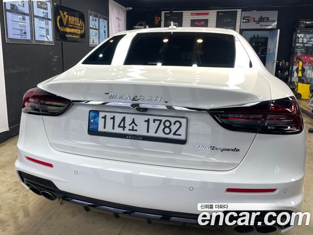 Maserati Quattroporte S Q4 3.0 V6 Granlusso 2019 — пробег 38 900 км
