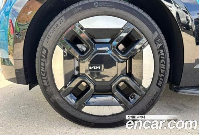 Kia EV9 Long Range 4WD Earth — пробег 29972 км