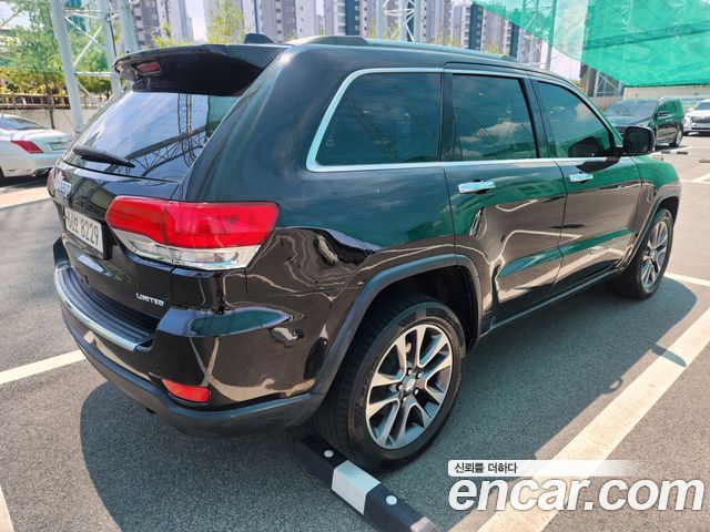 Jeep Cherokee 3.6 Limited WK2 — пробег 170 000 км — фото 4 из 5