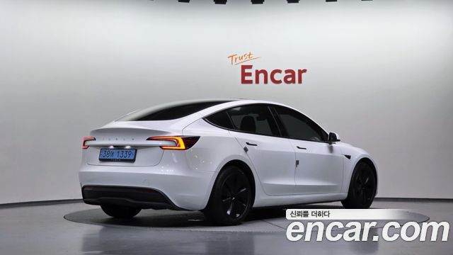 Tesla Model 3 RWD — пробег 54 067 км — фото 2 из 5