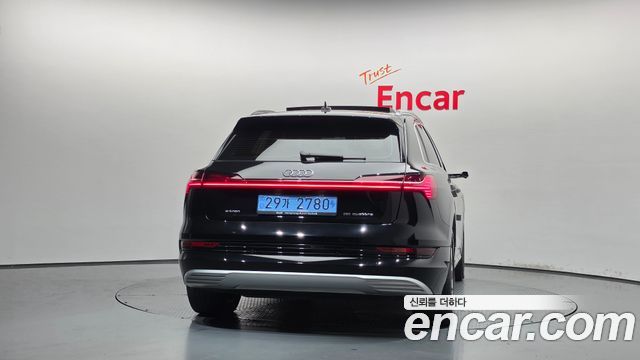 Audi e-tron из Кореи Encar