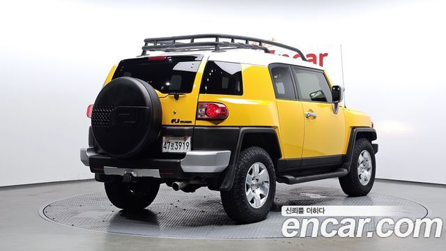 Toyota FJ Cruiser 4WD V6 — пробег 156 616 км
