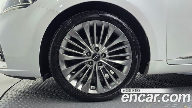 Kia K7 из Кореи Encar