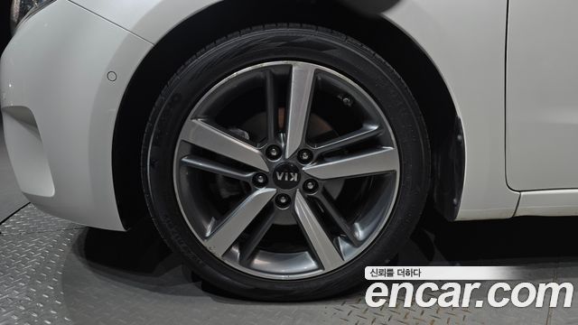 Kia K3 из Кореи Encar