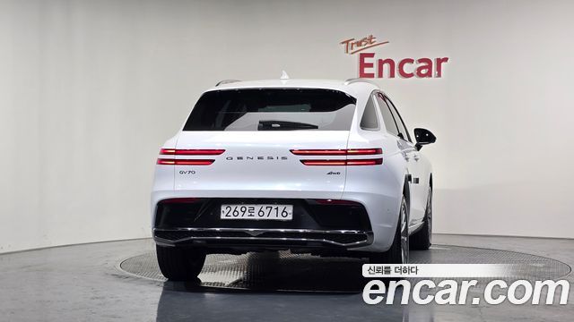Genesis GV70 из Кореи Encar