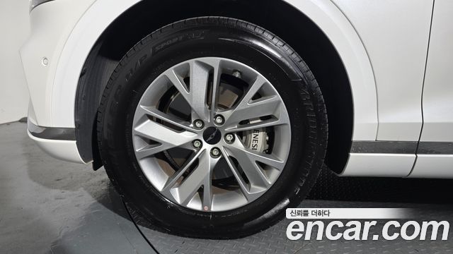 Genesis GV70 из Кореи Encar