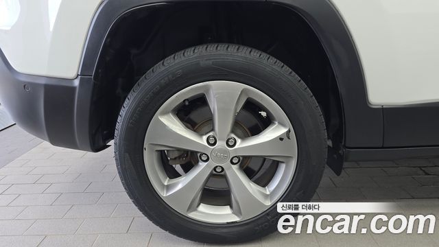 Jeep Cherokee 2.4 Limited AWD — пробег 181 633 км — фото 5 из 5