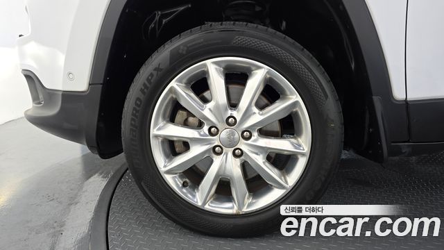 Jeep Cherokee из Кореи Encar