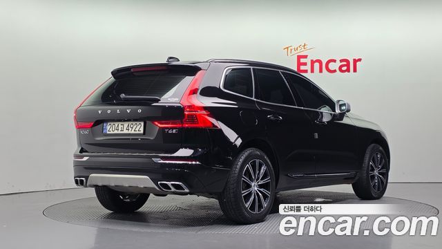 Volvo XC60 T6 Inscription — пробег 141 287 км — фото 2 из 5