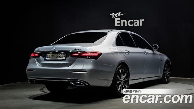 Mercedes-Benz E-Class E300e 4MATIC Exclusive — пробег 100 065 км — фото 2 из 5