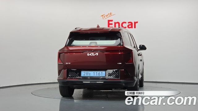 Kia EV5 из Кореи Encar