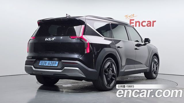 Kia EV9 Long Range 4WD Air — пробег 80997 км