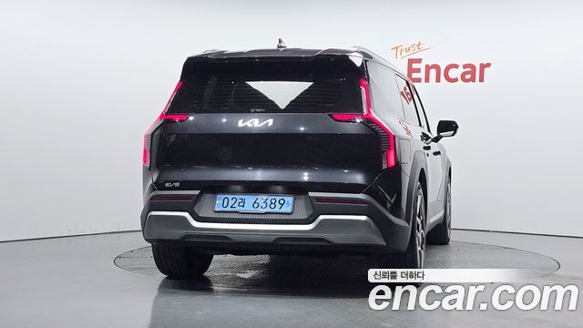 Kia EV9 Long Range 4WD Air — пробег 80997 км