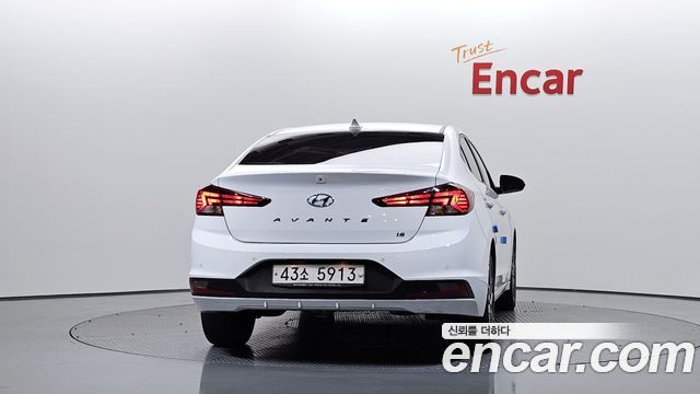 Hyundai AVANTE из Кореи Encar