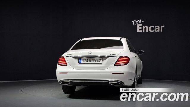 Mercedes-Benz E-Class из Кореи Encar