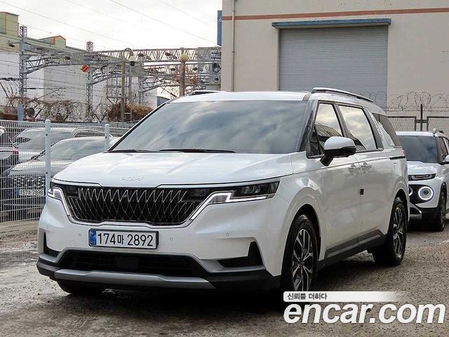 Kia Carnival 9-Seater Prestige — пробег 37 260 км — фото 2 из 5