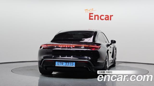 Porsche Taycan из Кореи Encar