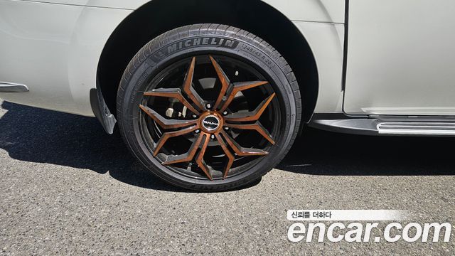 Hyundai Staria из Кореи Encar