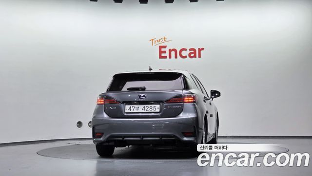 Lexus CT200h 1.8 Supreme ZWA10 — пробег 135505 км