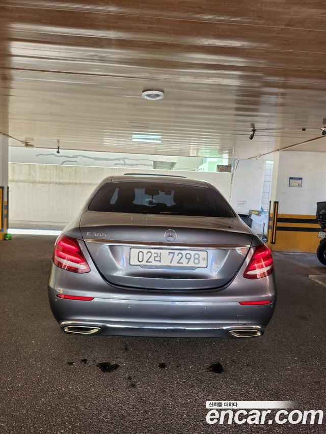 Mercedes-Benz E-Class из Кореи Encar