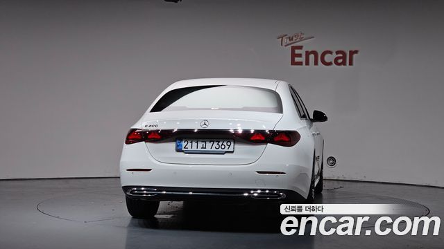 Mercedes-Benz E-Class из Кореи Encar