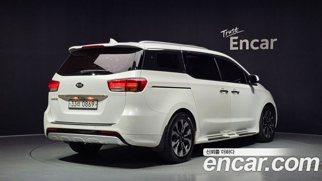 Kia Carnival 9-seater Prestige — пробег 370 676 км — фото 2 из 5